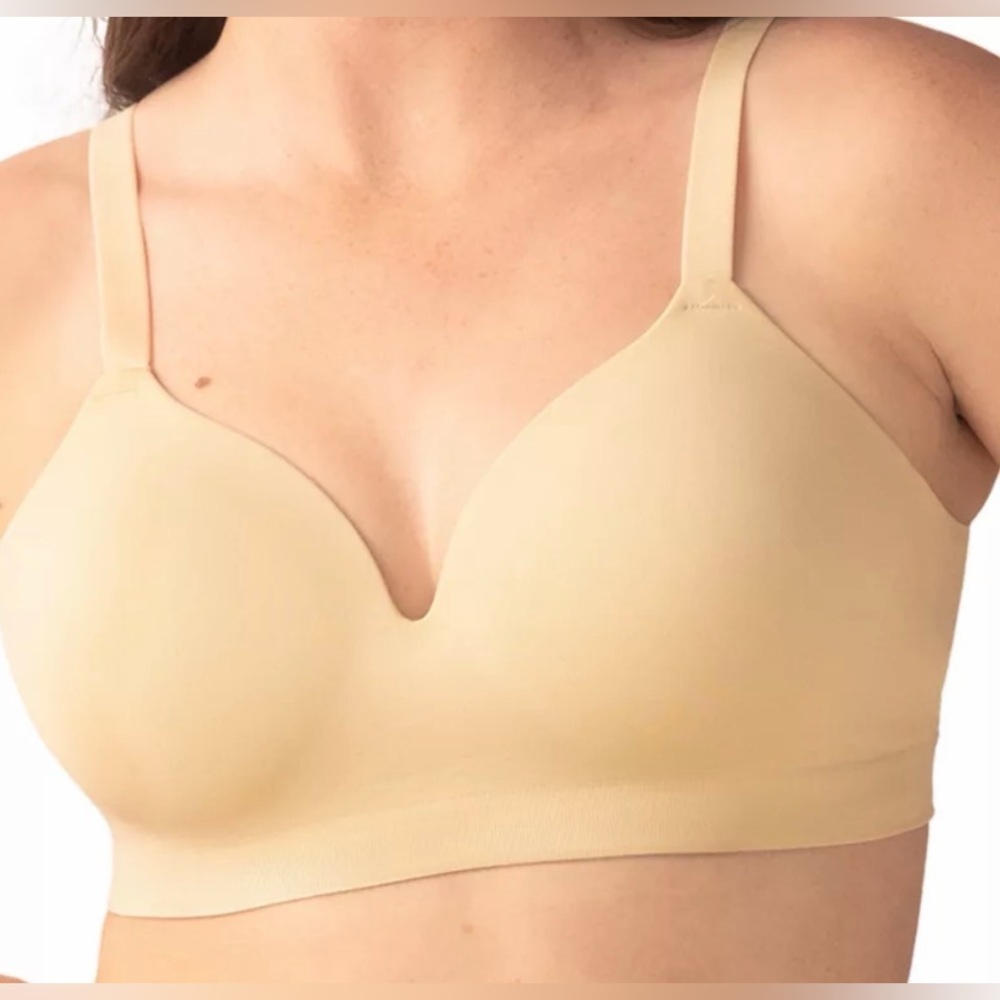 Wireless Beige Seamless Bralette with Molded Cups